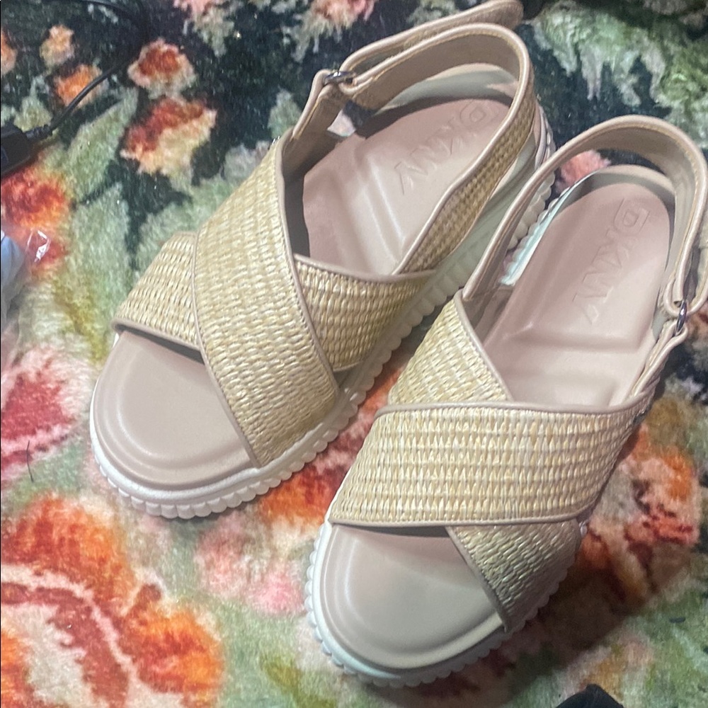 Dkny Cream Sandals Stylish and Versatile